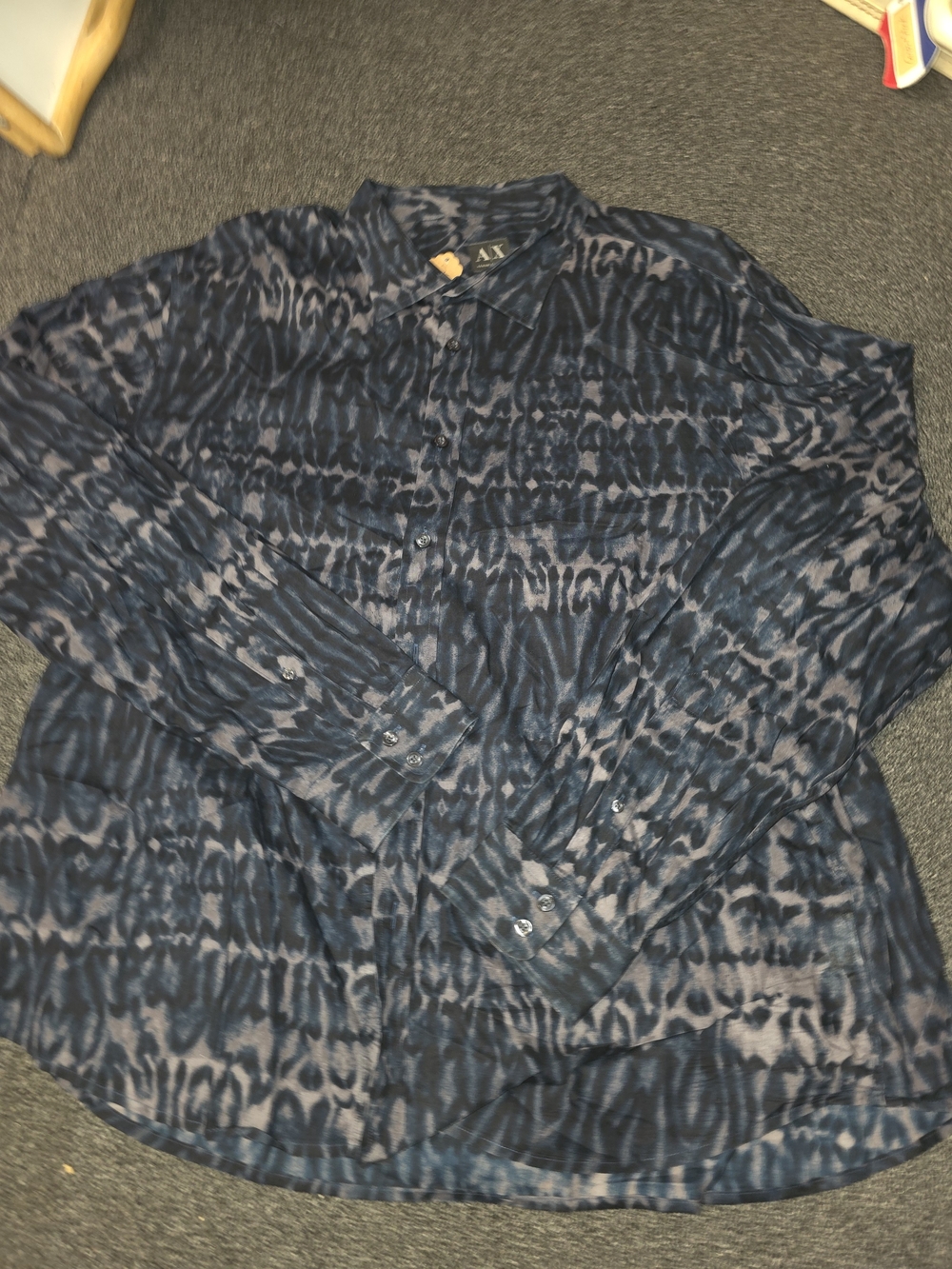 A/X Armani Exchange Men's Navy Patterned Button-Up Shirt